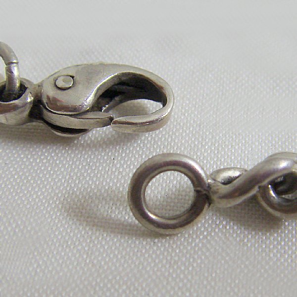 (b1276)Silver bracelet with Grumet-style chain.